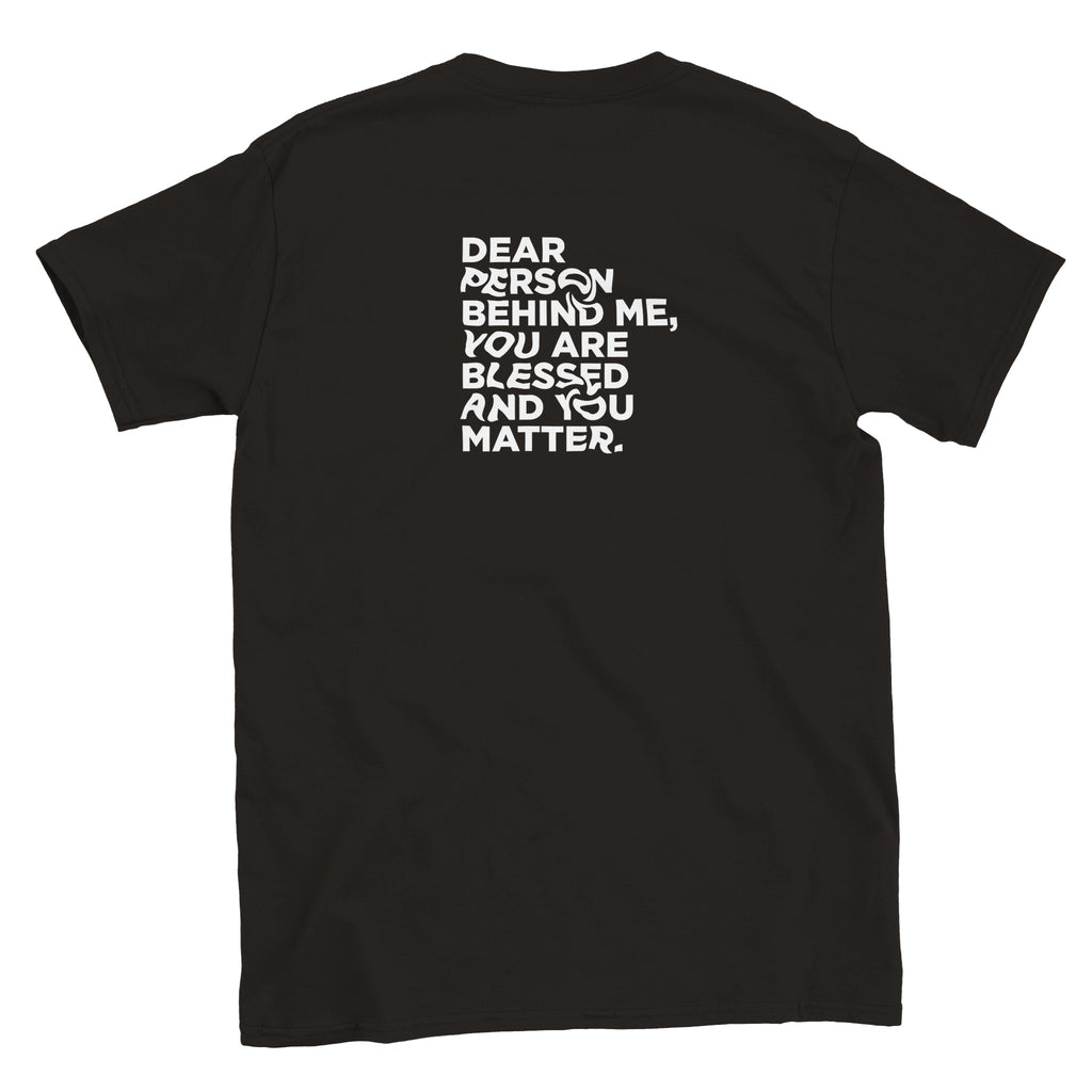 CHÈRE PERSONNE DERRIÈRE MOI